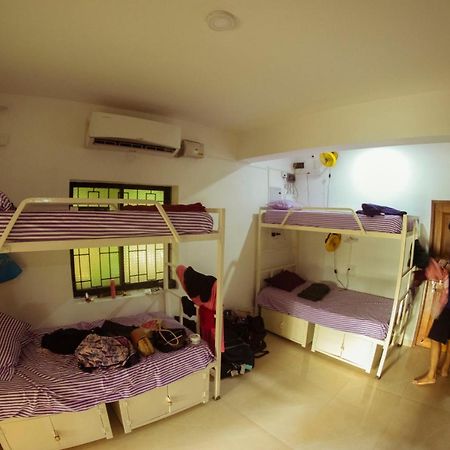 Bonds Hostel Кандолим Екстериор снимка